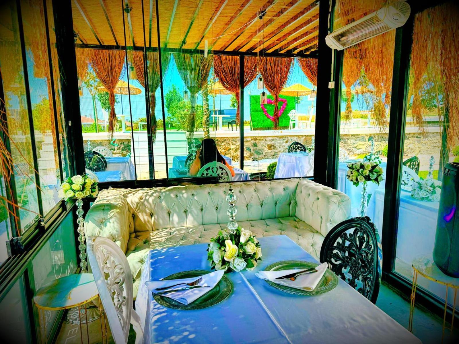 The Queen Airport Hotel-Round Trip Airport Service Arnavutkoy エクステリア 写真